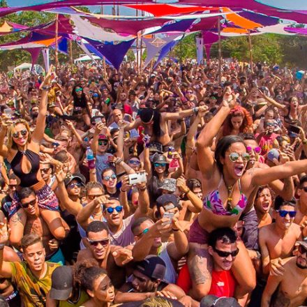 Vegas, E-clip, Ryanosaurus e muito mais no aniversário de 3 anos da Nebula