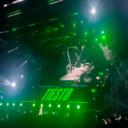 Grandes festivais de música no Brasil investem cada vez mais em E-music