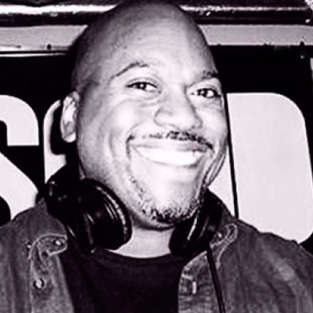 Morre DJ Darrell Woodson, grande ícone do house em chicago