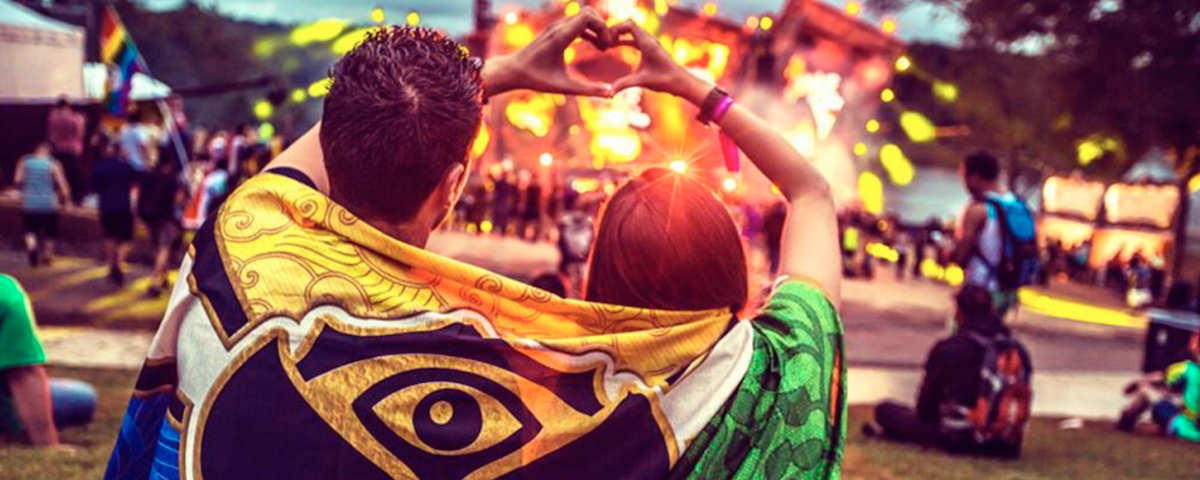 Tinder agora ajuda também frequentadores de festivais a formarem casais