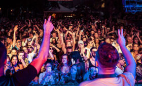 Icônico club de Berlim faz tour no Brasil