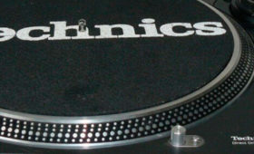 DJ Mag lança documentário sobre as icônicas Technics 1210