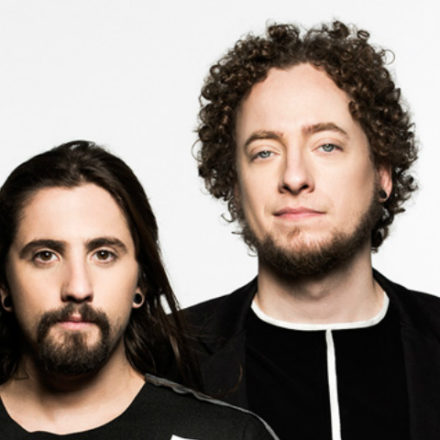 Felipe, da dupla Felguk, conta o motivo de morar atualmente em País diferente de Gustavo