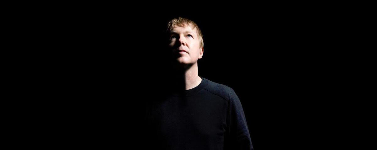 A lenda John Digweed lança novo álbum dividido em 4 e com 45 faixas