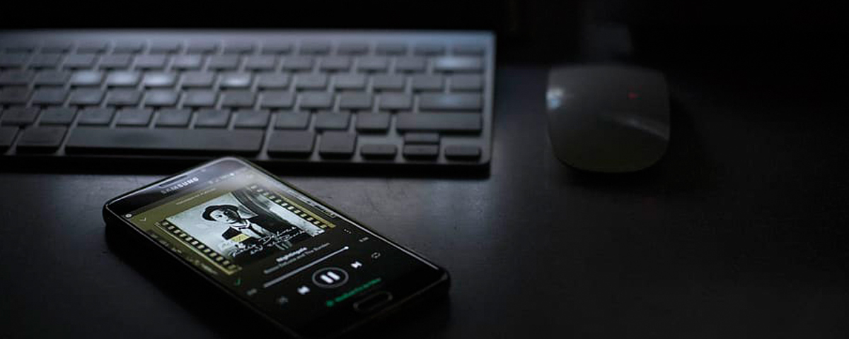 Campanha pede repasse maior de sites de streaming aos artistas durante quarentena