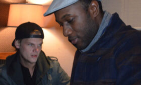 Aloe Blacc afirma ter mais collabs inéditas entre ele e Avicii