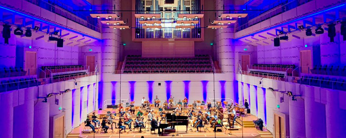 Estudos descartam risco de infecção em eventos seguindo alguns protocolos