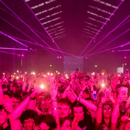 Mundo experimenta volta à normalidade realizando grandes eventos