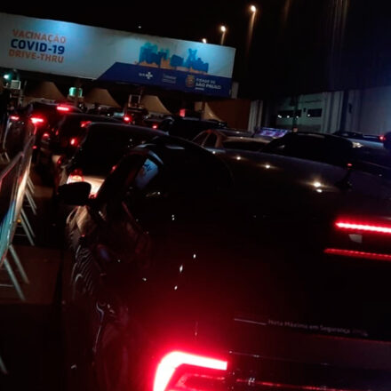 Música eletrônica marca presença na virada da vacina de SP