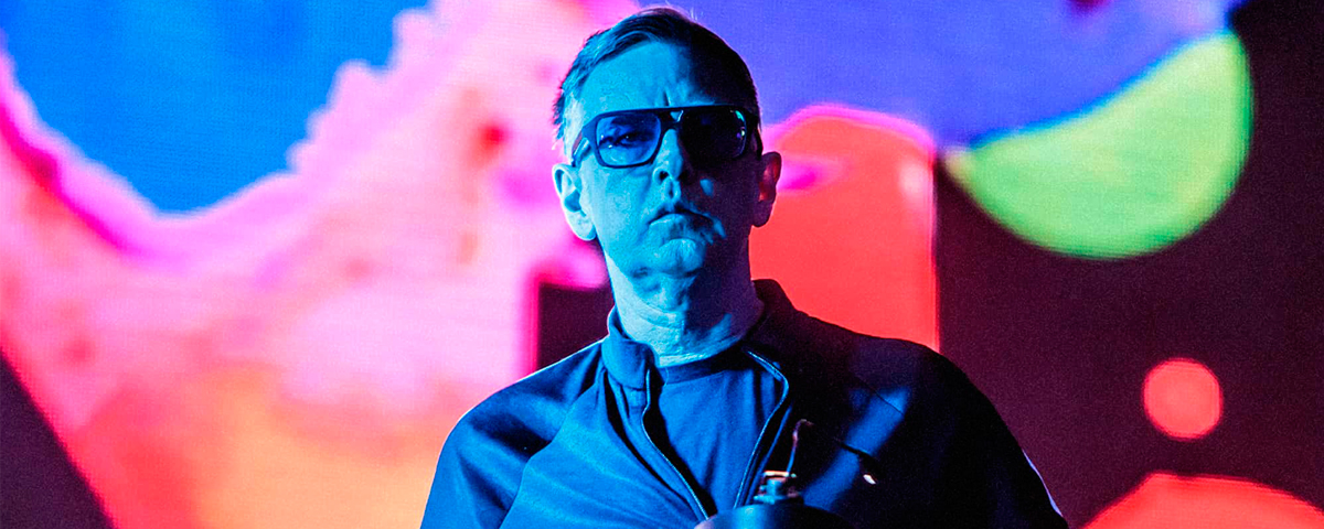 Depeche Mode anuncia morte trágica do colega de banda Andrew Fletcher