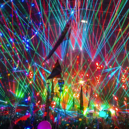 Por dentro das origens do “edm” com o homem que cunhou o termo – e o transformou em um movimento global