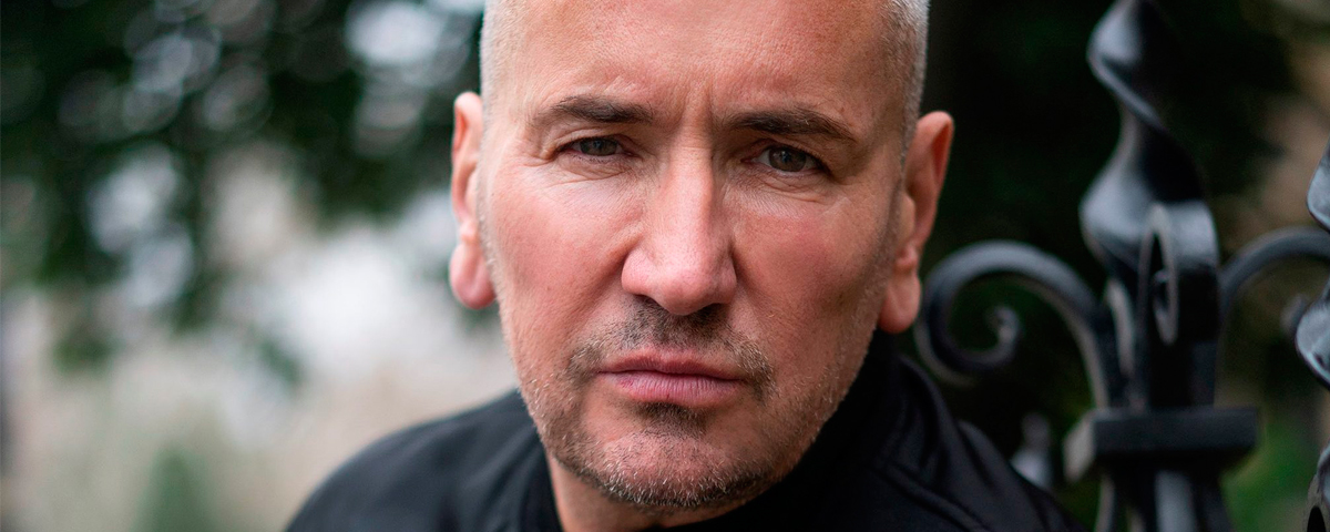 “A sobriedade me ensinou que a vida vale a pena ser vivida”: lições de vida com DJ Fat Tony