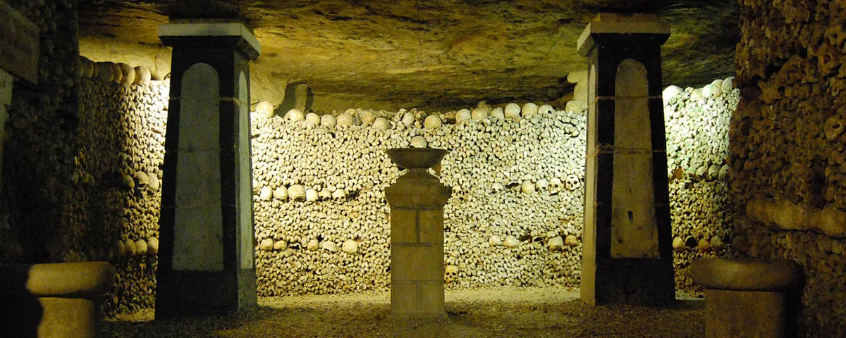 Desenvolvedores da Ethereum fazem rave secreta no lendário cemitério de paris em meio a um crash de us $ 2 trilhões em criptomoedas