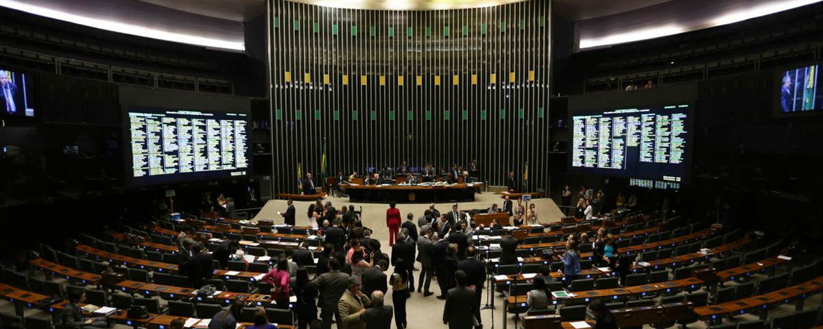 Congresso derruba vetos de Bolsonaro a leis que dão R$ 6,9 bi à Cultura