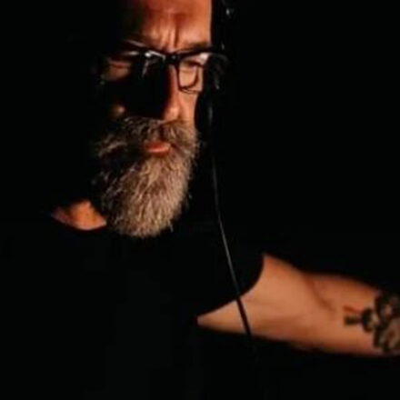 Transmood: Música eletrônica, curta metragens e ativismo LGBTQIAPN+