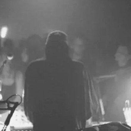 Do Moog ao EDM: uma jornada pela história da música eletrônica