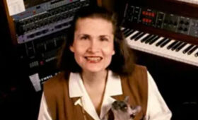 Conheça Wendy Carlos, mulher trans que marcou a música eletrônica