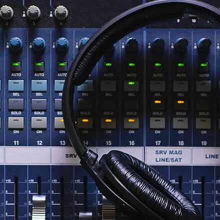 Há mais música no mundo do que gente para ouvir. E isso é um problema.