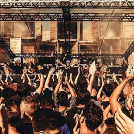 Como a música eletrônica ajudou a unir a Alemanha após a queda do muro de Berlim