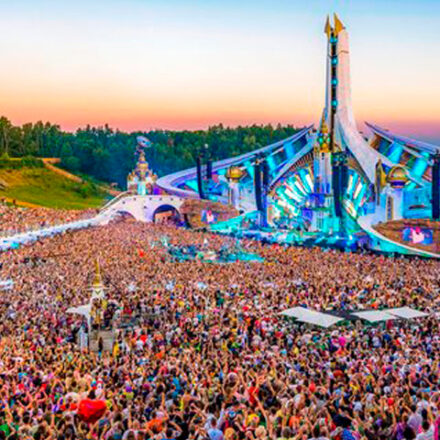 Tomorrowland e Alok anunciam edições do festival dos próximos 10 anos